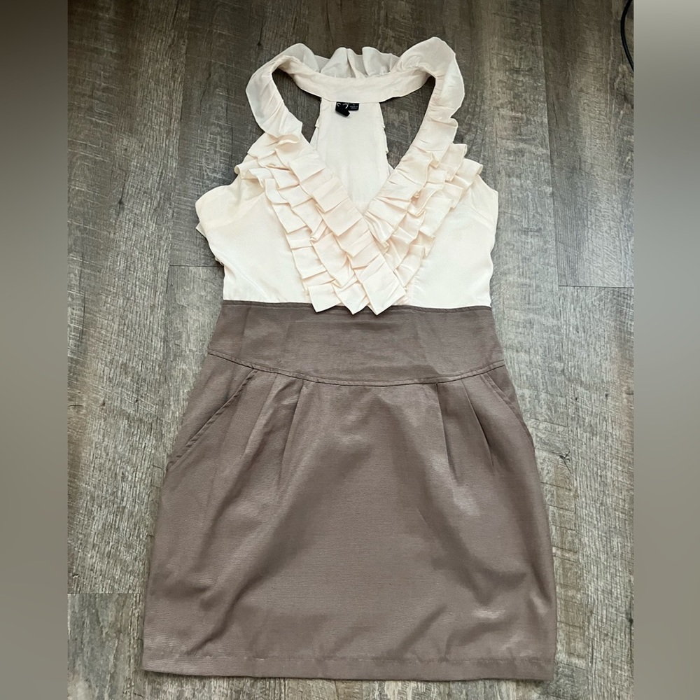 Charlotte Russe khaki and brown mini dress with pockets, size L